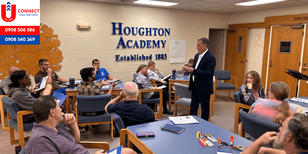 trung học Houghton Academy, New York, Mỹ